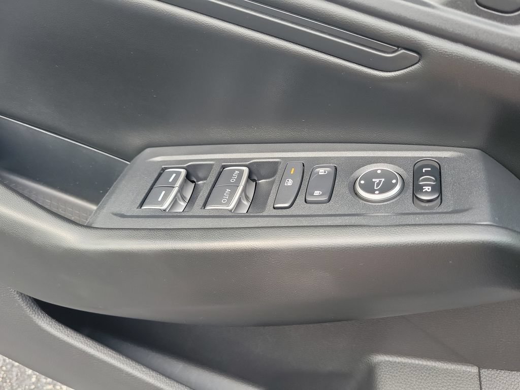 Used 2023 Honda Accord EX-L image 32