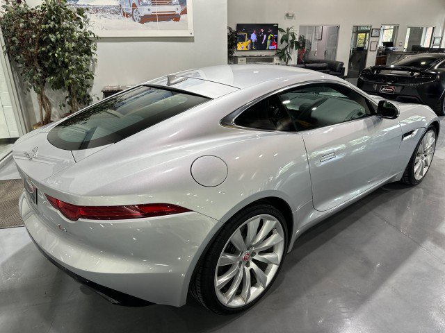Used 2015 Jaguar F-TYPE S RWD image 24