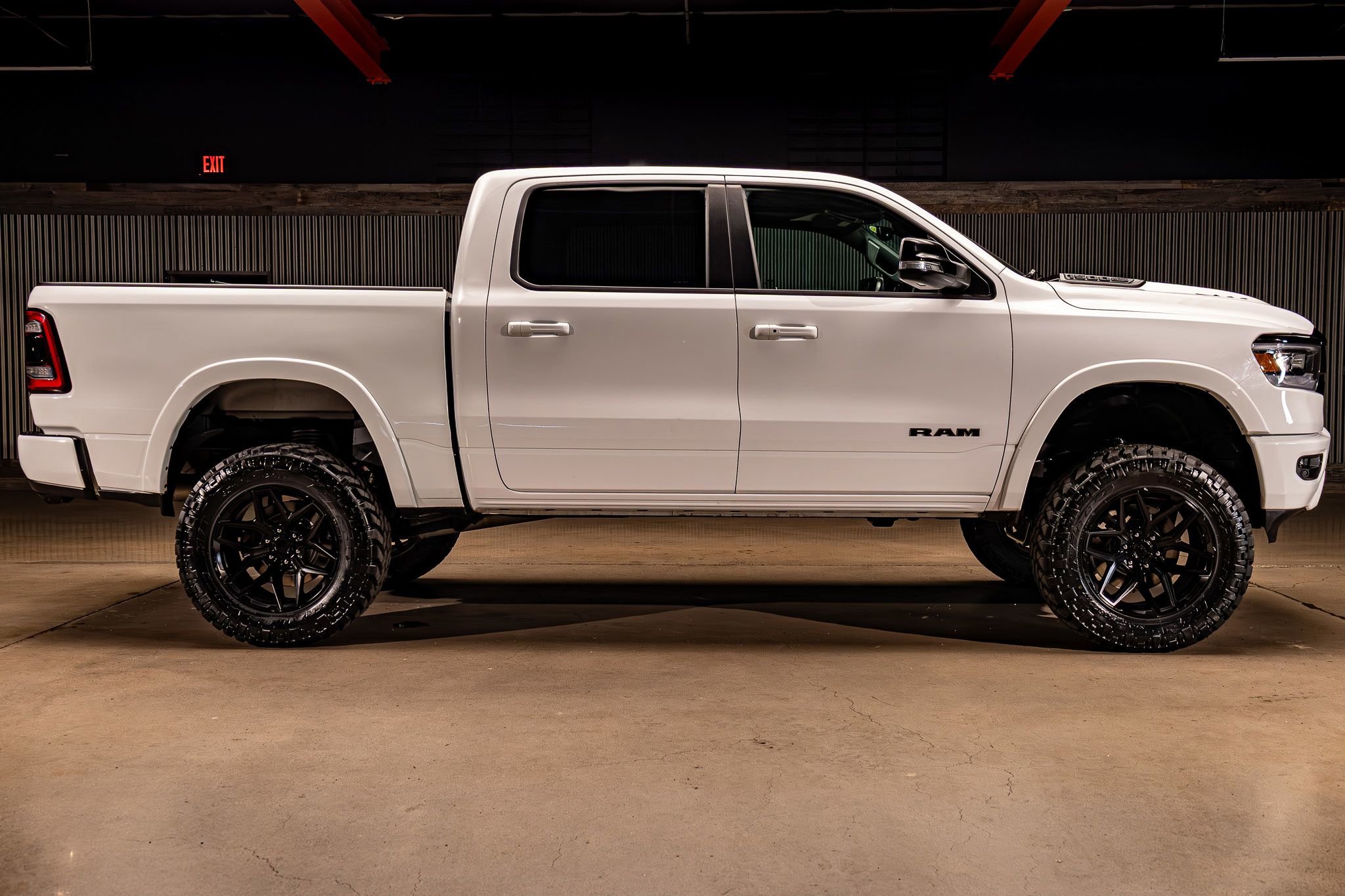 Used 2021 RAM 1500 Laramie image 11