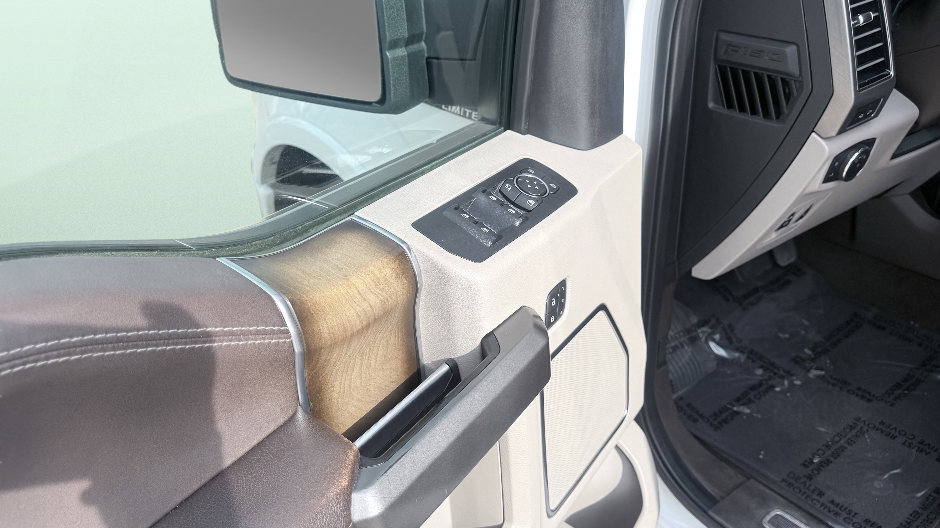 Used 2020 Ford F150 Limited AWD/4WD image 21