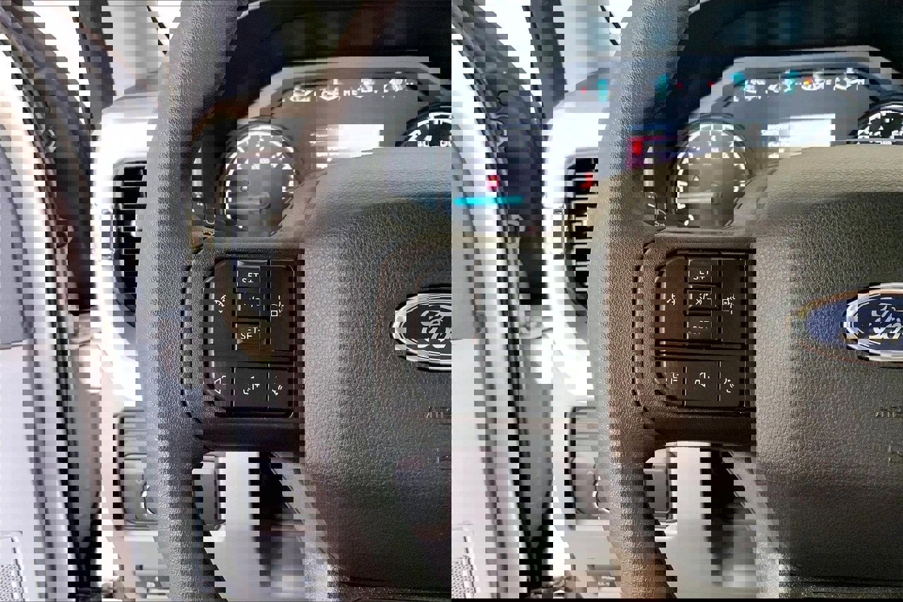 Used 2025 Ford F350 XL image 18