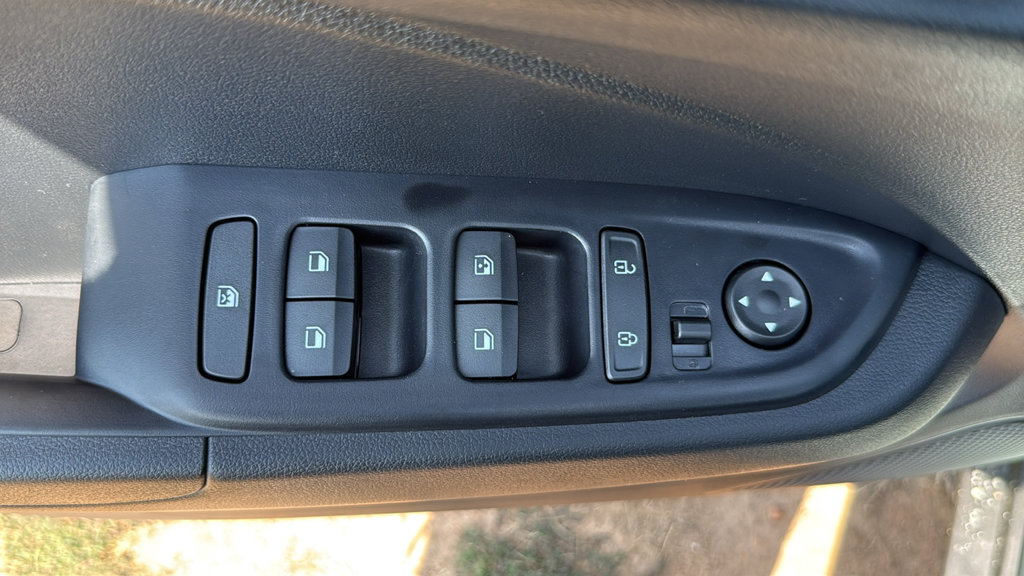 New 2026 Hyundai Venue SEL FWD image 16