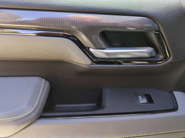 Used 2025 Chevrolet Silverado 1500 ZR2 w/ Technology Package image 34