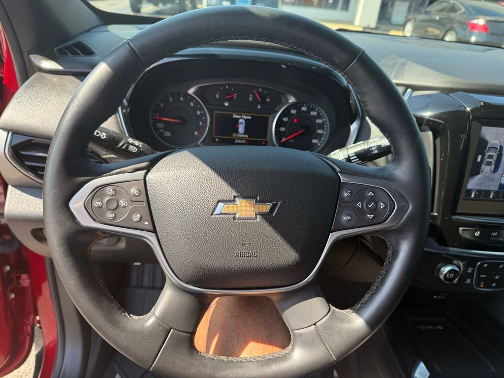 Used 2023 Chevrolet Traverse LT w/ LT Premium Package AWD/4WD image 15