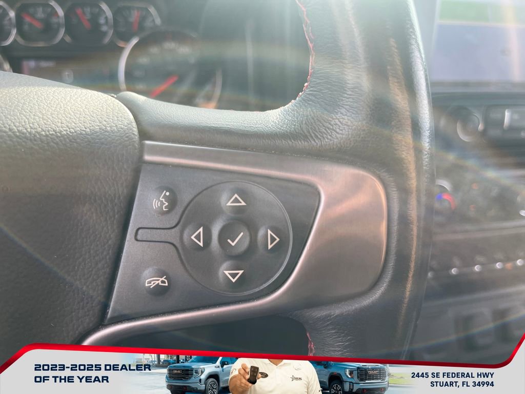 Used 2016 GMC Sierra 2500 SLT w/ All-Terrain HD Package AWD/4WD image 16