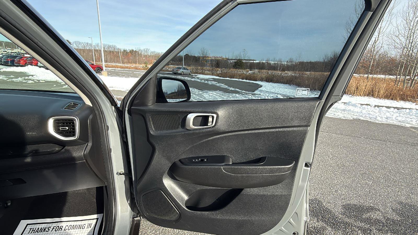 Used 2021 Hyundai Venue SE image 16