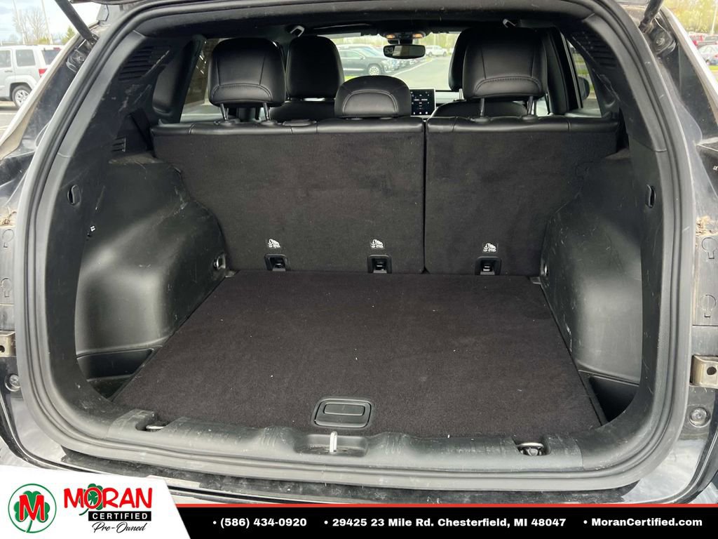 Used 2023 Jeep Compass Latitude AWD/4WD image 11