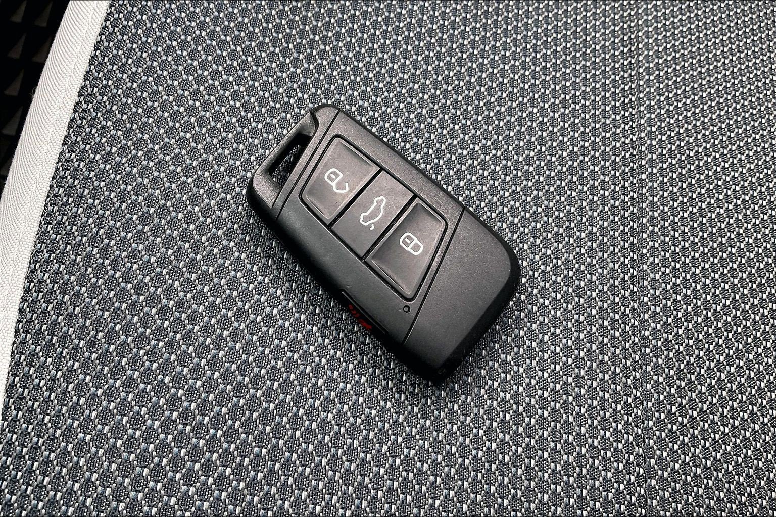 Certified 2025 Volkswagen Taos S FWD image 11