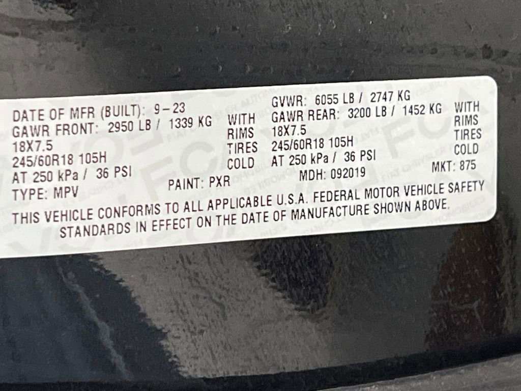 Used 2024 Chrysler Pacifica Limited image 86