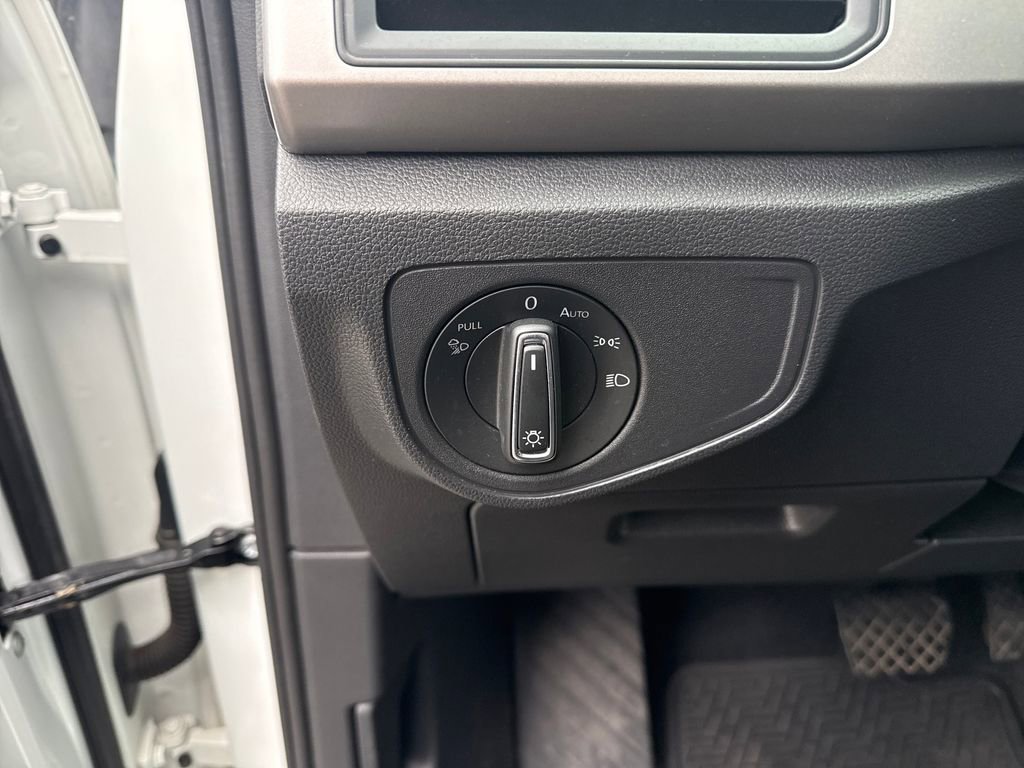 Used 2020 Volkswagen Atlas Cross Sport S image 14