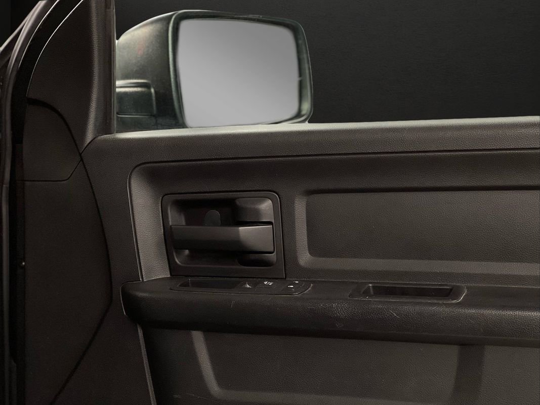 Used 2014 RAM 1500 Express w/ Black Ram 1500 Express Group image 31