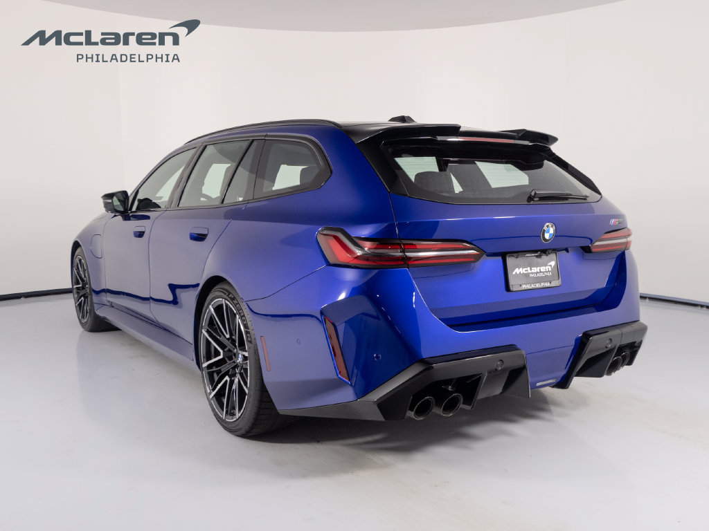 Used 2025 BMW M5 Touring AWD/4WD image 3
