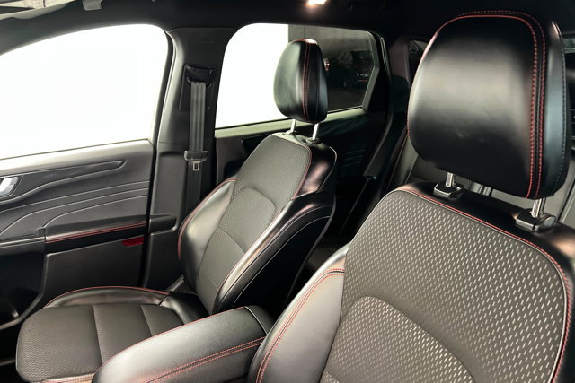 Used 2025 Ford Escape ST-Line Select image 16