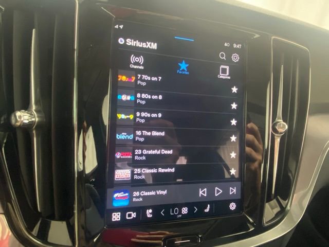 Certified 2025 Volvo S60 B5 Core image 21