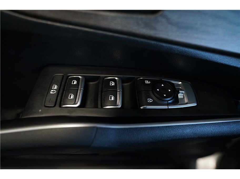 Used 2022 Kia Sorento EX w/ Panoramic Sunroof Package FWD image 18