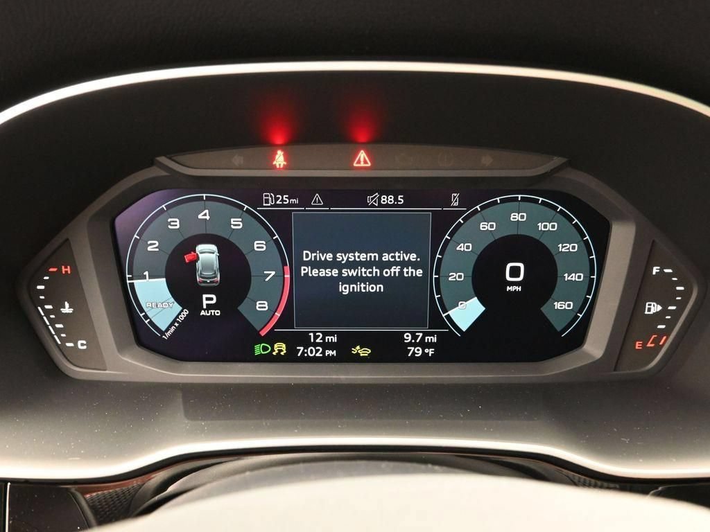 New 2025 Audi Q3 2.0T Premium Plus AWD/4WD image 17