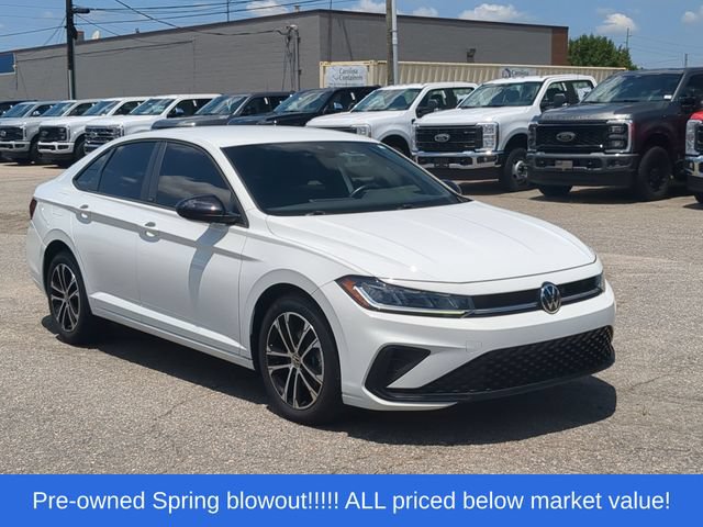 Used 2025 Volkswagen Jetta Sport FWD image 15