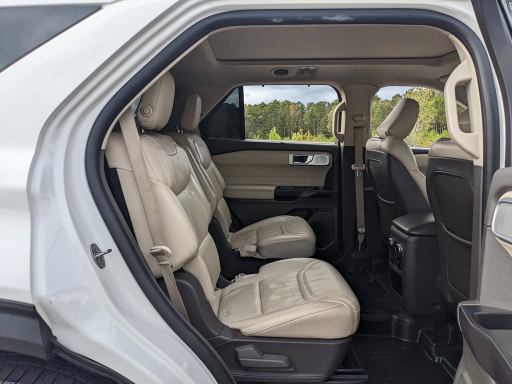 Used 2020 Ford Explorer Platinum w/ Premium Technology Package image 52