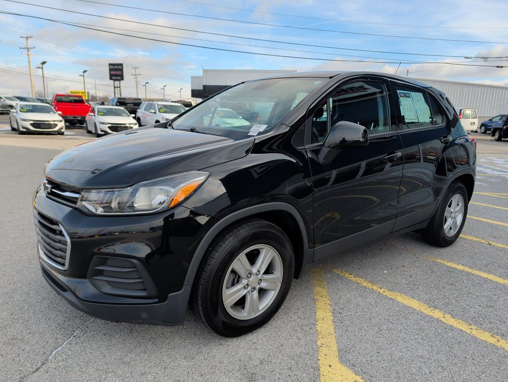 Used 2020 Chevrolet Trax LS image 3