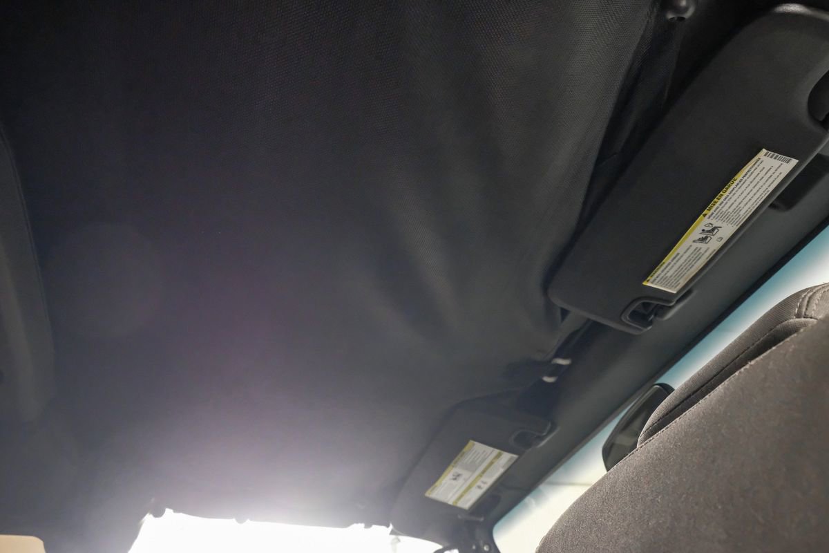 Used 2018 Jeep Wrangler Sport image 26