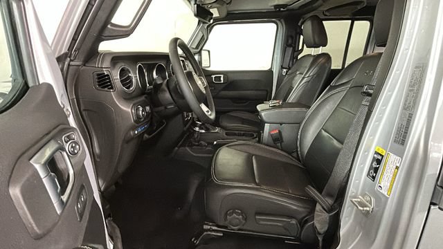 Used 2023 Jeep Wrangler Unlimited Sahara w/ Cold Weather Group AWD/4WD image 11