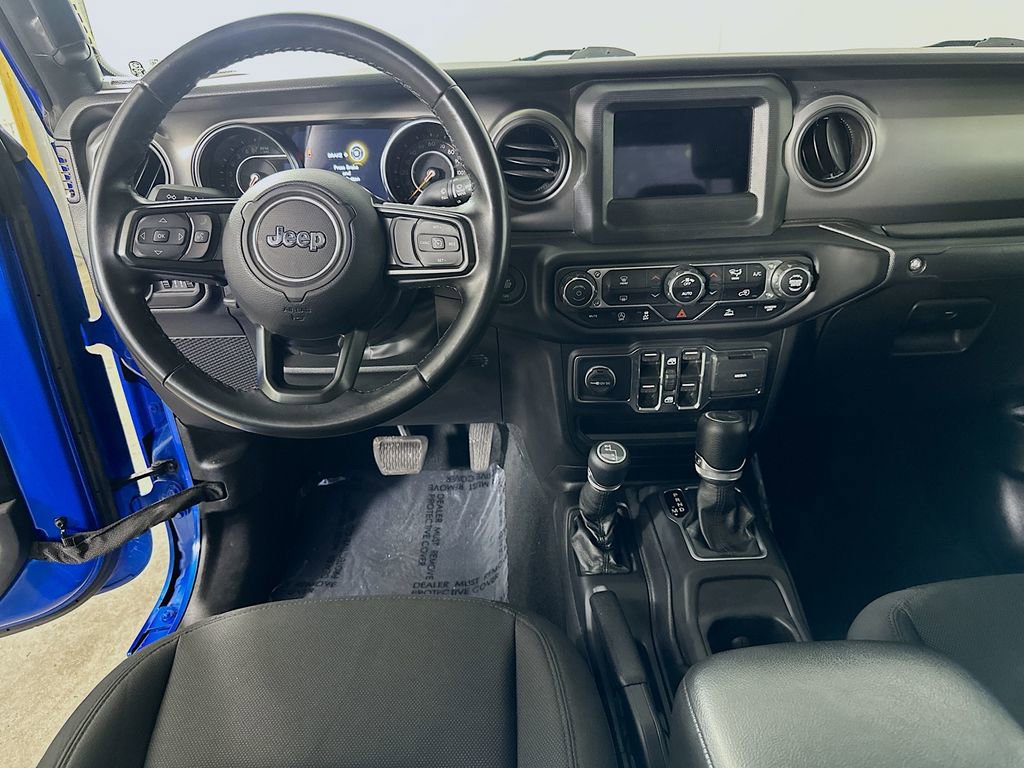Used 2022 Jeep Gladiator Willys image 17