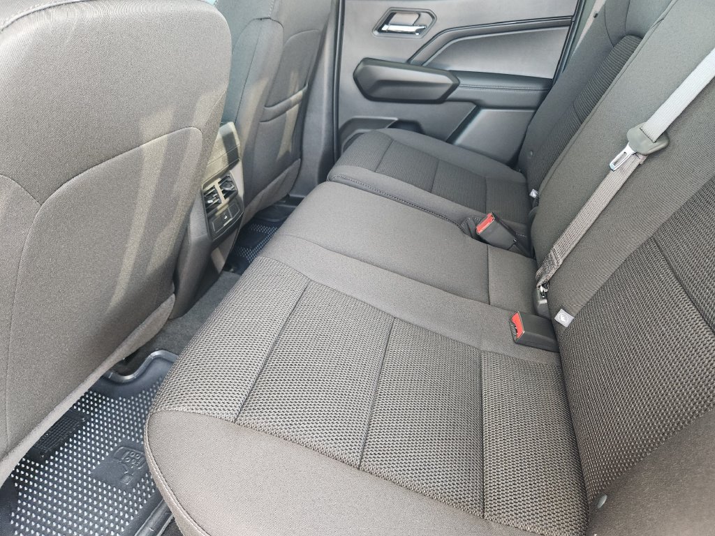 New 2026 Chevrolet Colorado LT RWD image 18