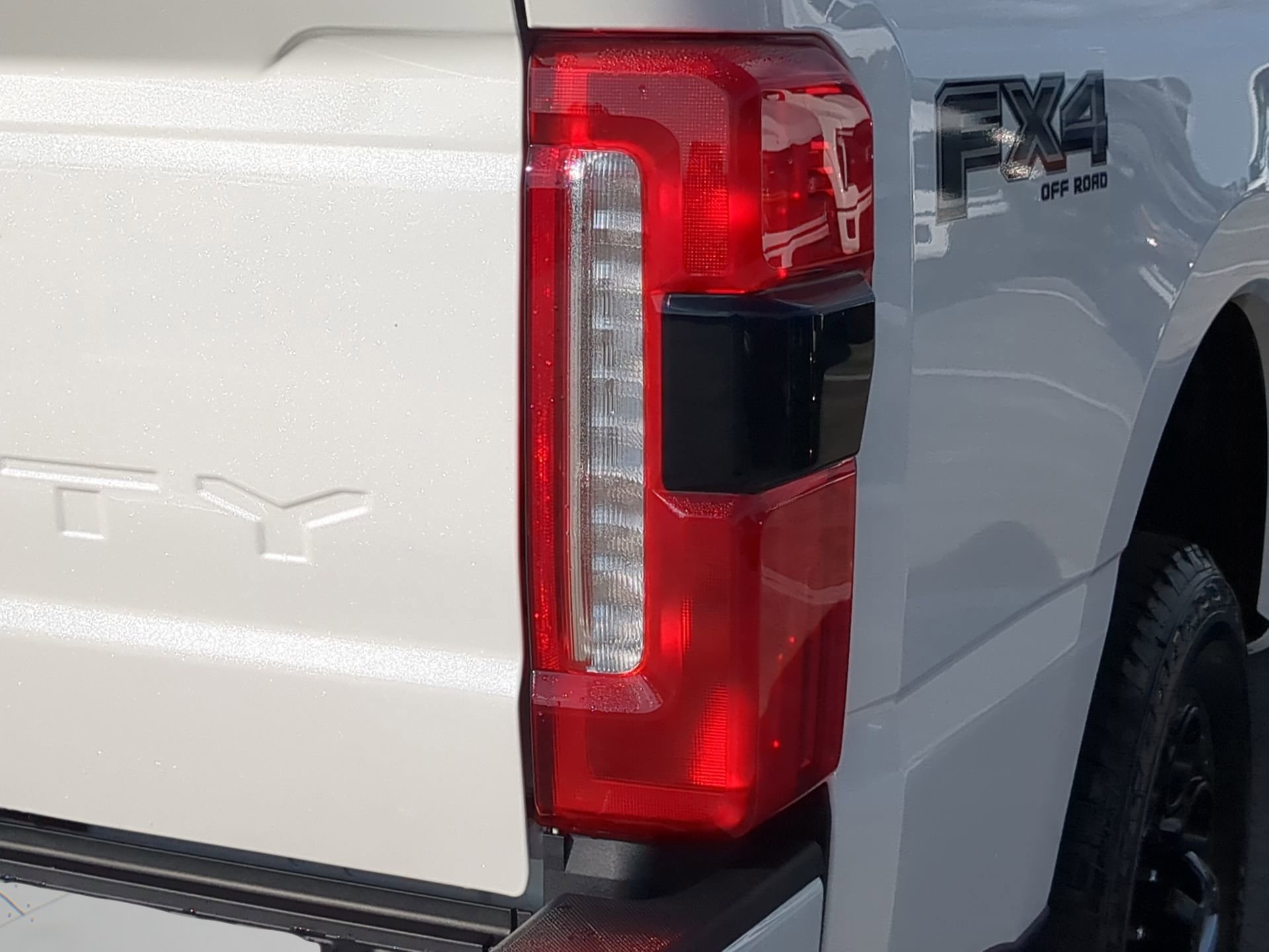 New 2026 Ford F350 Lariat w/ Black Appearance Package image 40