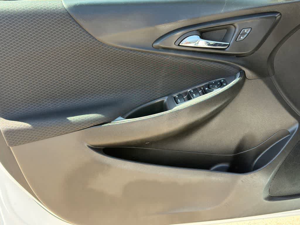 Used 2024 Chevrolet Malibu LT FWD image 11