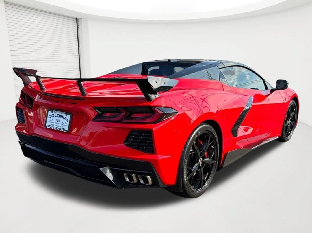 Used 2022 Chevrolet Corvette Stingray Premium Conv w/ Z51 Performance Package RWD image 5