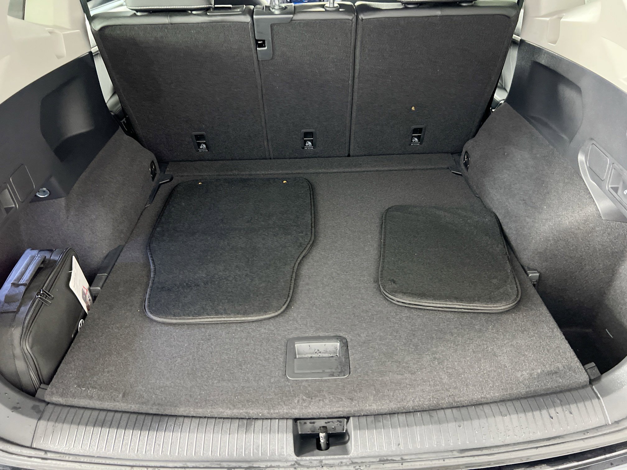 Used 2022 Volkswagen Tiguan SE AWD/4WD image 24