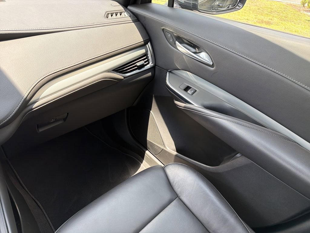Certified 2023 Cadillac XT4 Premium Luxury FWD image 16