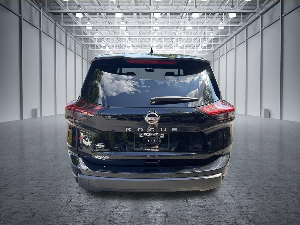 Certified 2025 Nissan Rogue SV FWD image 7