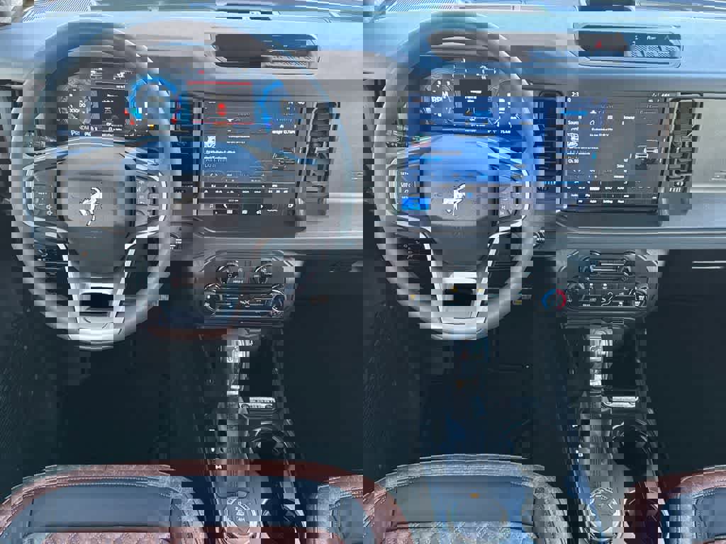 New 2025 Ford Bronco 4-Door image 19