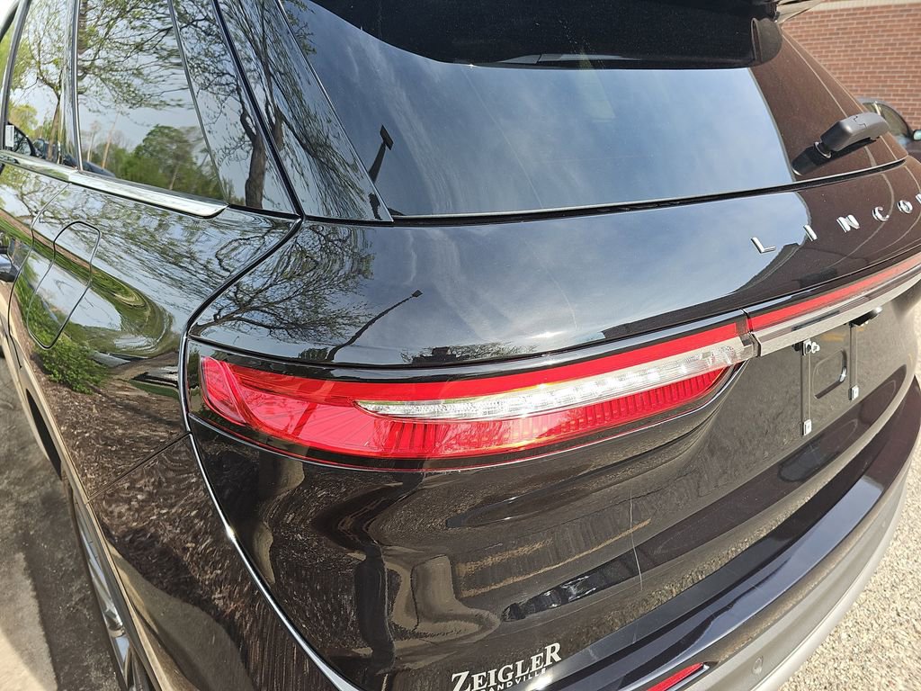 Used 2023 Lincoln Corsair Reserve image 31