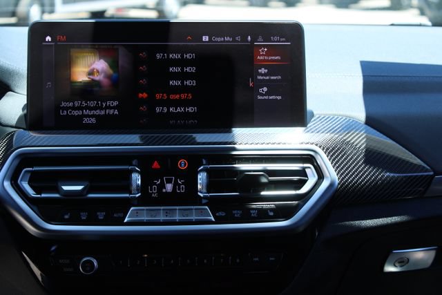 Used 2023 BMW X4 M40i AWD/4WD image 18
