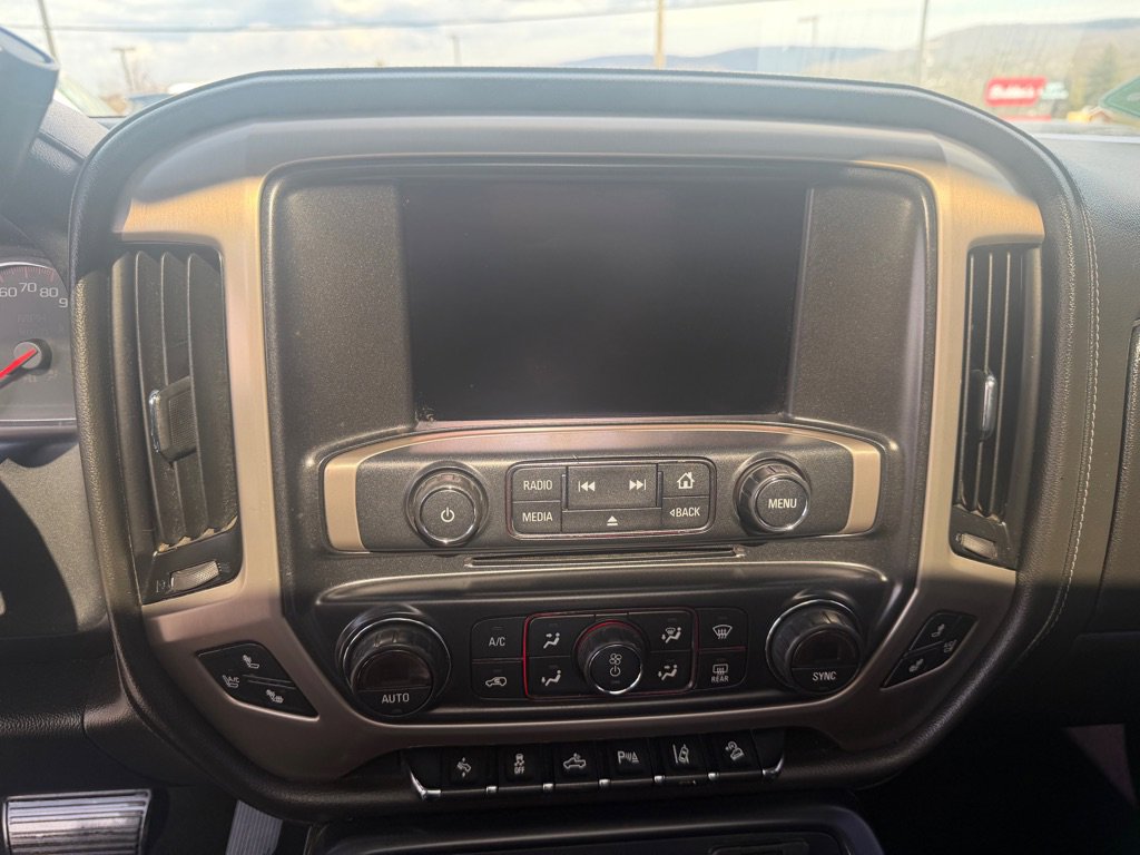 Used 2015 GMC Sierra 1500 Denali w/ Driver Alert Package image 40