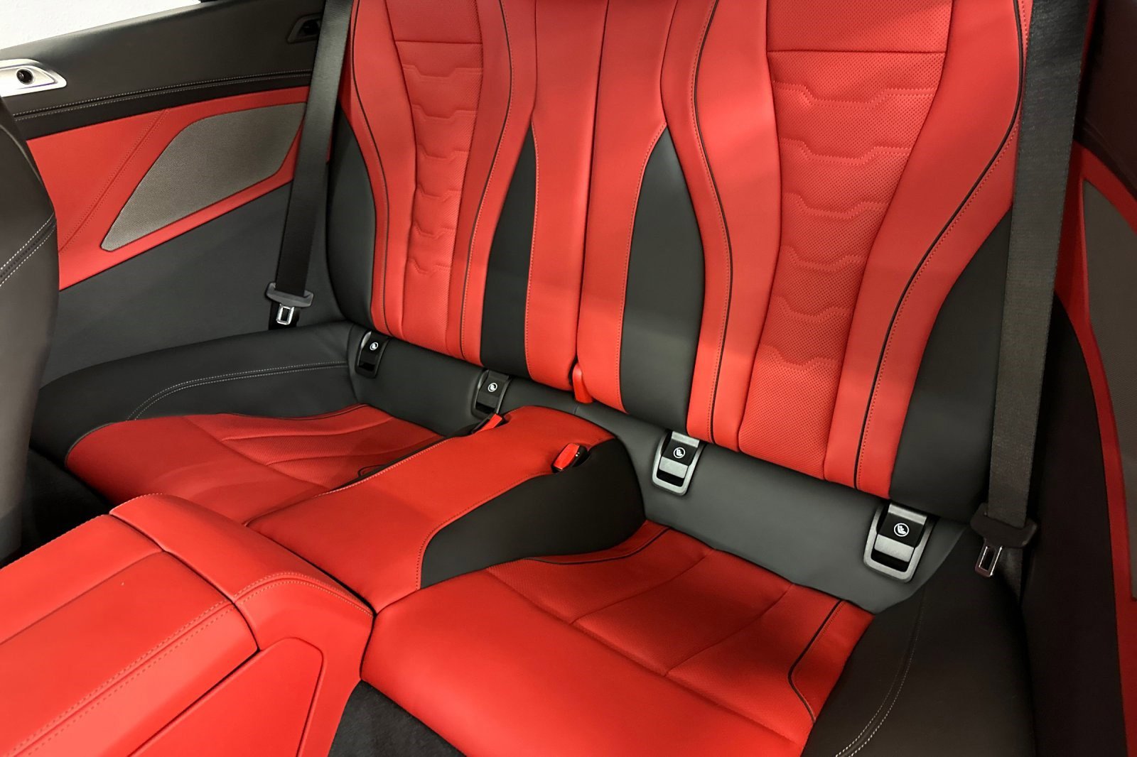 New 2026 BMW 840i Convertible RWD image 19