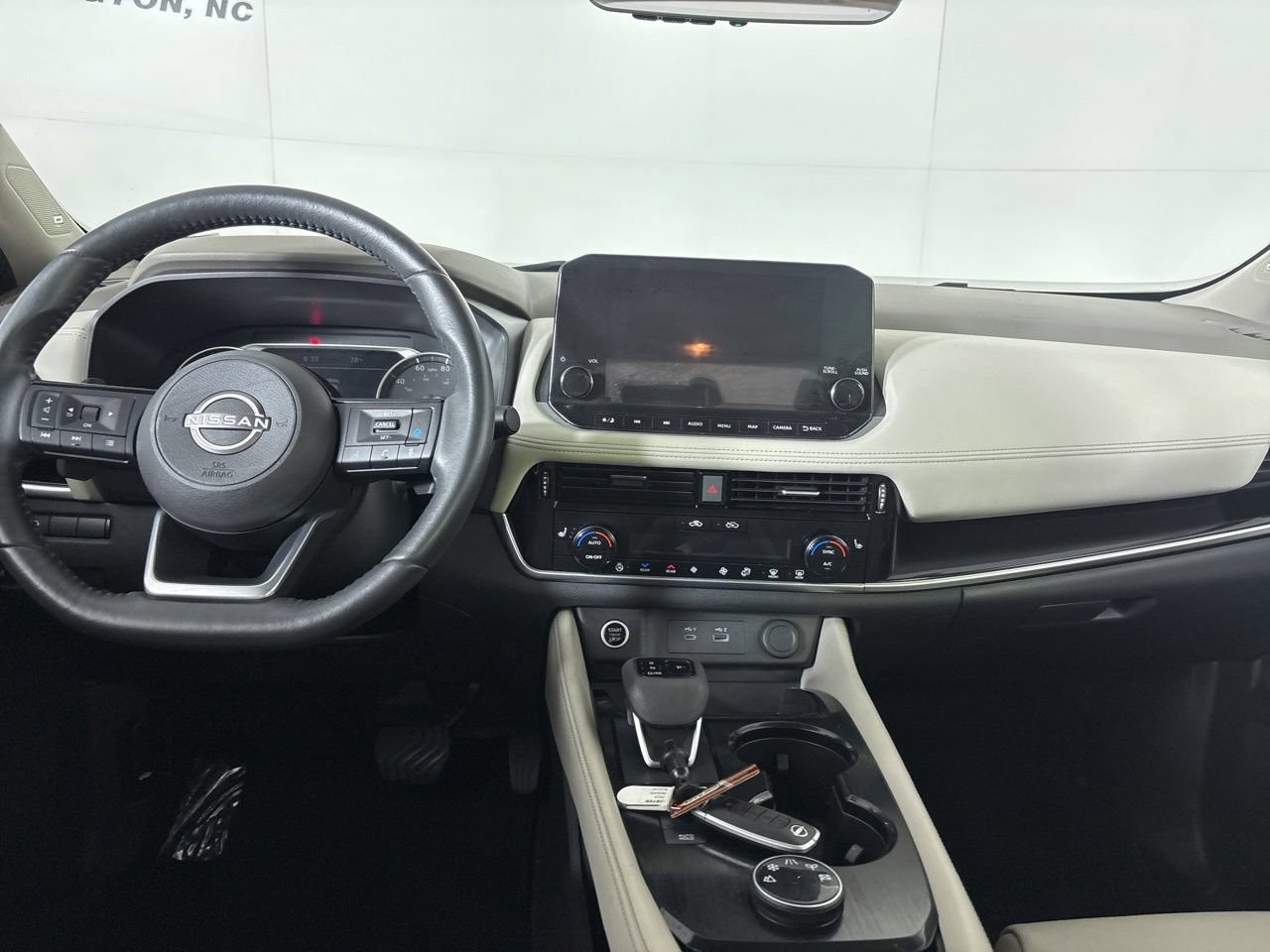 Used 2023 Nissan Rogue SL w/ SL Premium Package AWD/4WD image 21