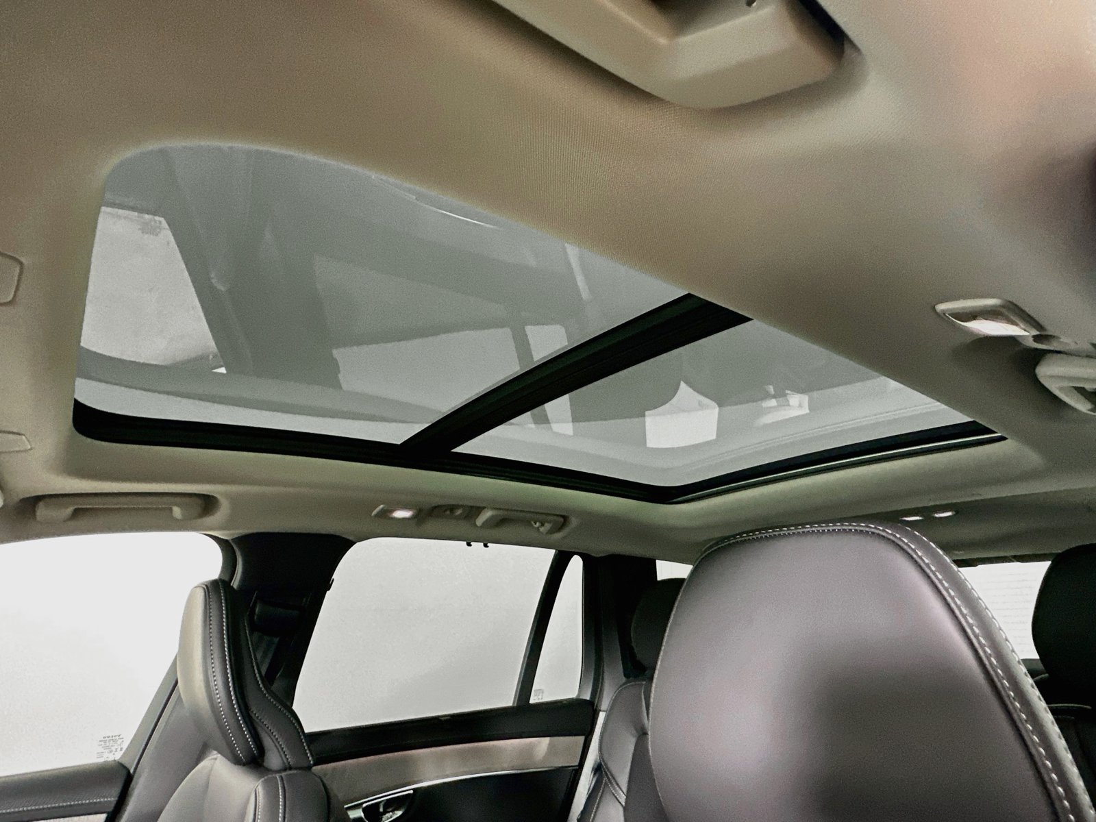New 2027 Volvo XC90 B6 Ultra AWD/4WD image 30