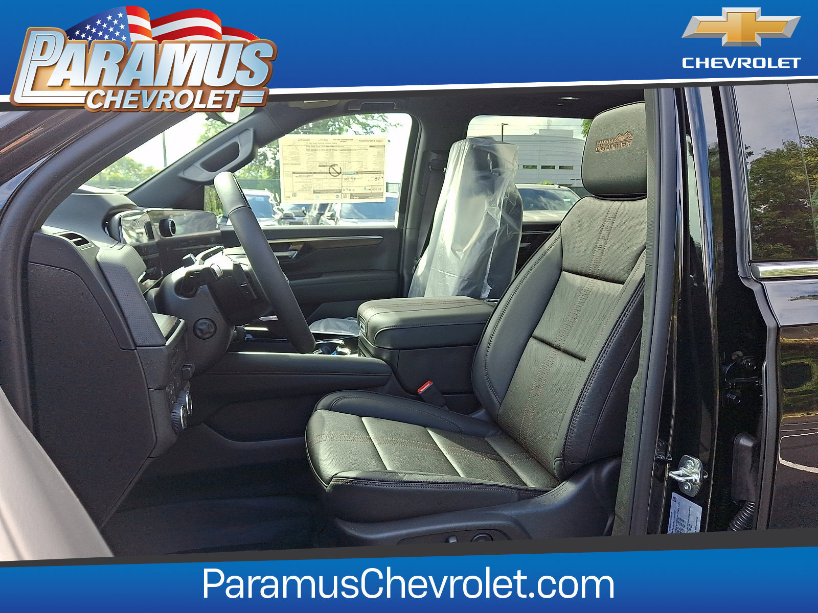 New 2026 Chevrolet Suburban High Country AWD/4WD image 9