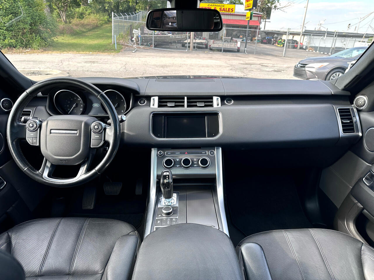 Used 2016 Land Rover Range Rover Sport SE image 15