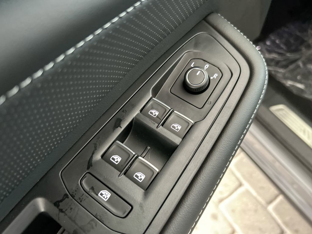 New 2026 Volkswagen Atlas SE image 12