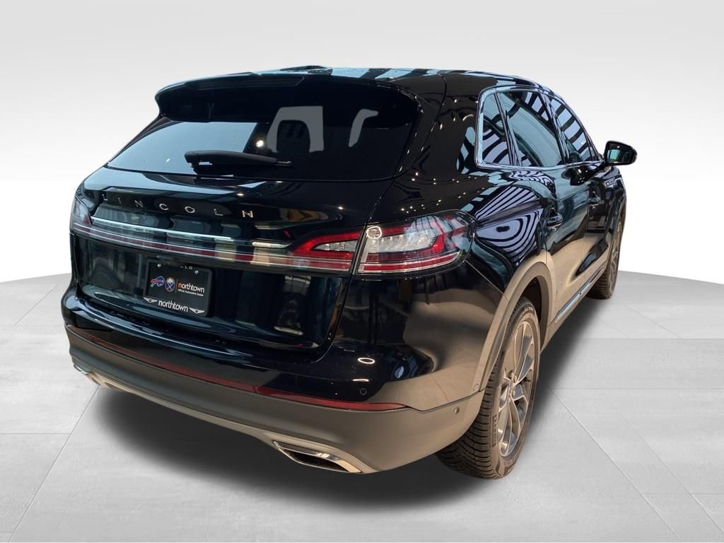 Used 2022 Lincoln Nautilus Reserve w/ Equipment Group 201A image 16