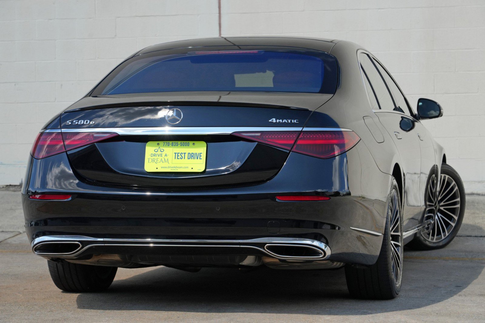 Used 2024 Mercedes-Benz S 580e 4MATIC Sedan image 5