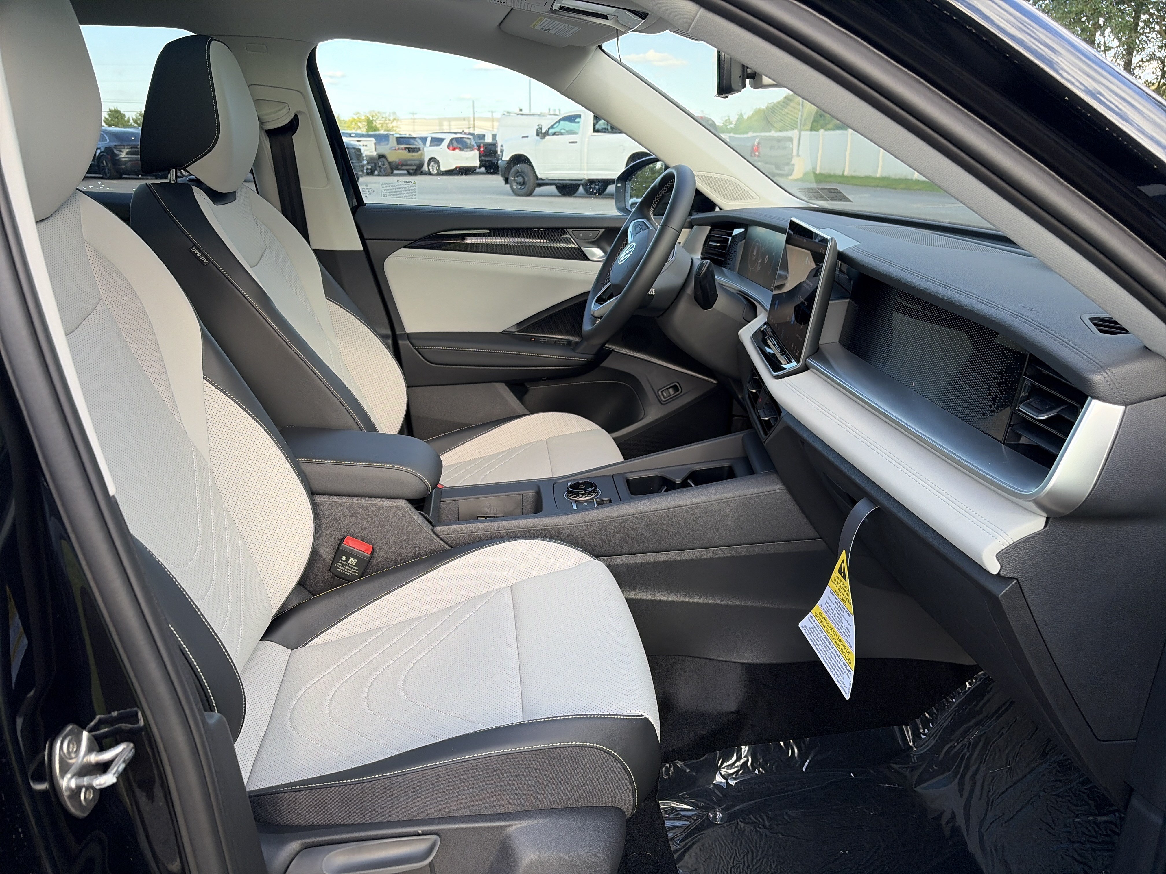 New 2026 Volkswagen Tiguan SE AWD/4WD image 20