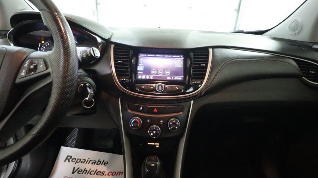 Used 2020 Chevrolet Trax LS FWD image 12