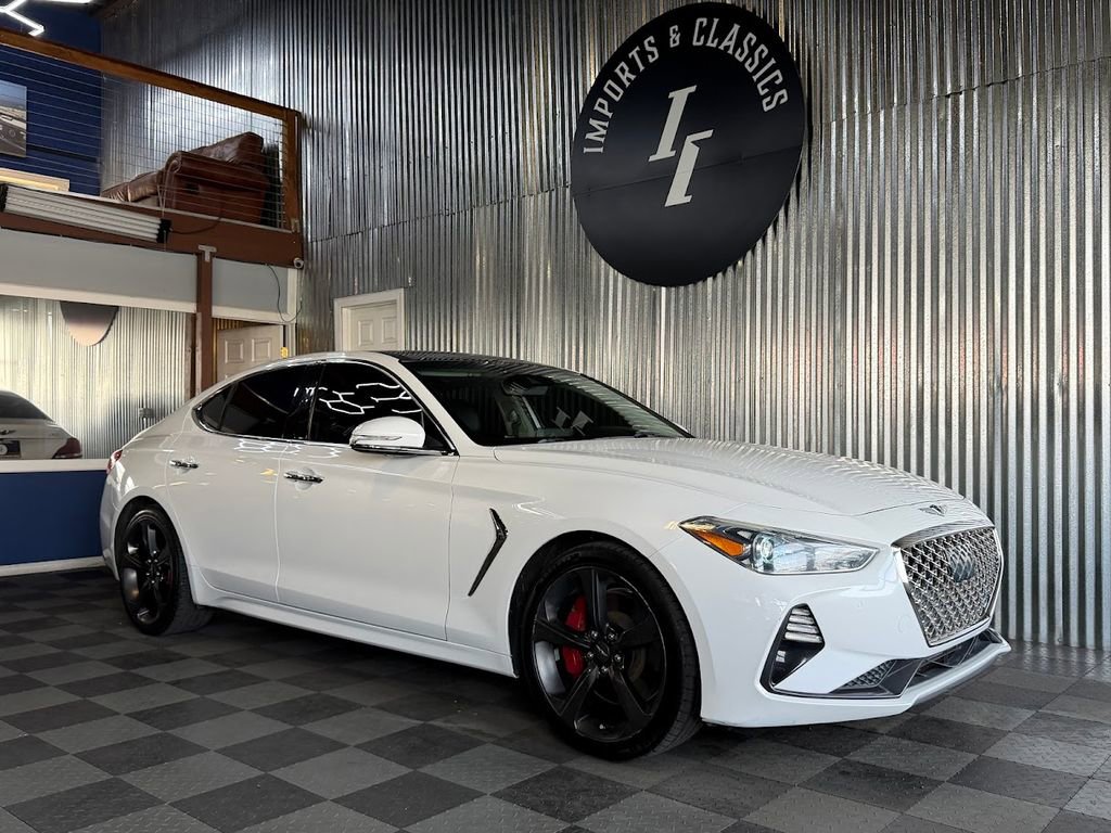 Used 2020 Genesis G70 3.3T w/ Elite Package RWD image 2