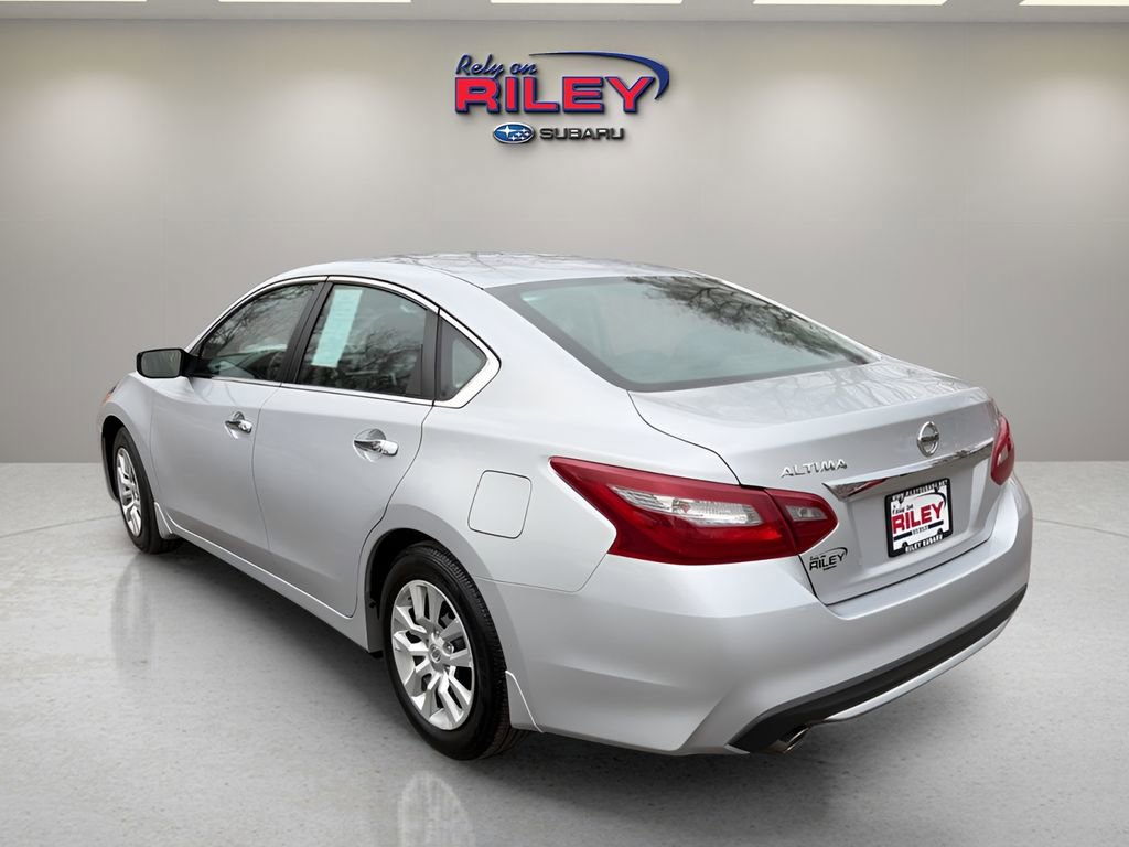 Used 2018 Nissan Altima 2.5 S w/ S Convenience Package image 3