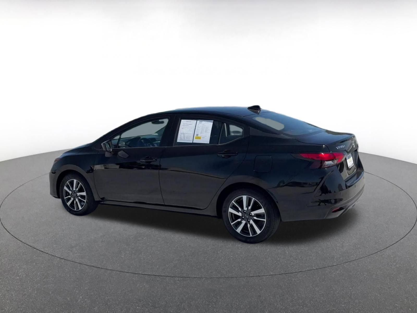 Used 2025 Nissan Versa SV FWD image 10